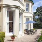 Longcroft House