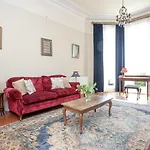 Longcroft House
