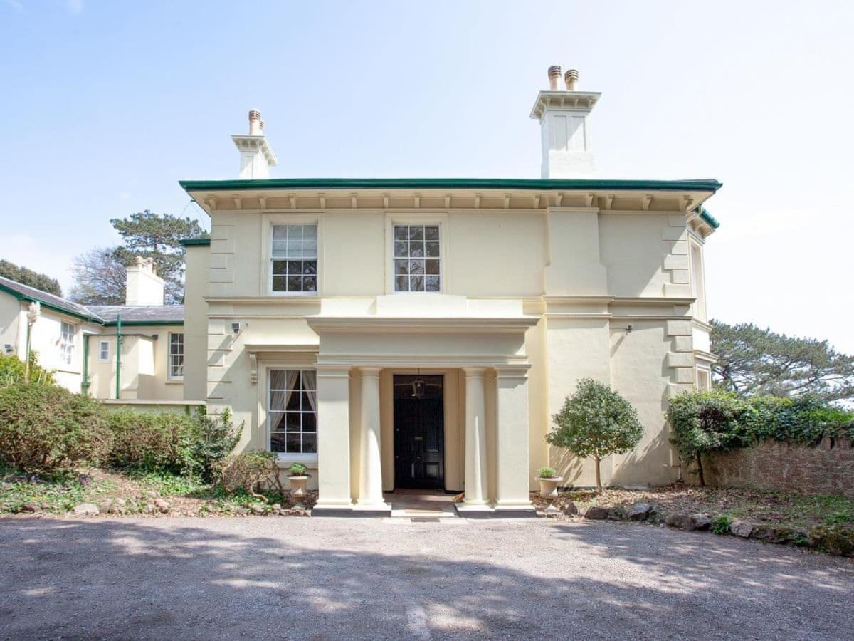 Holiday home Longcroft House