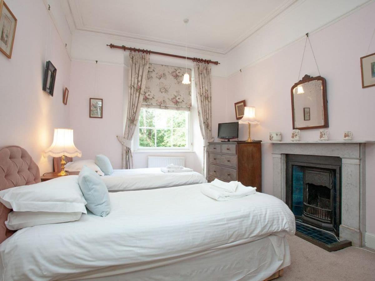 Longcroft House Holiday home *