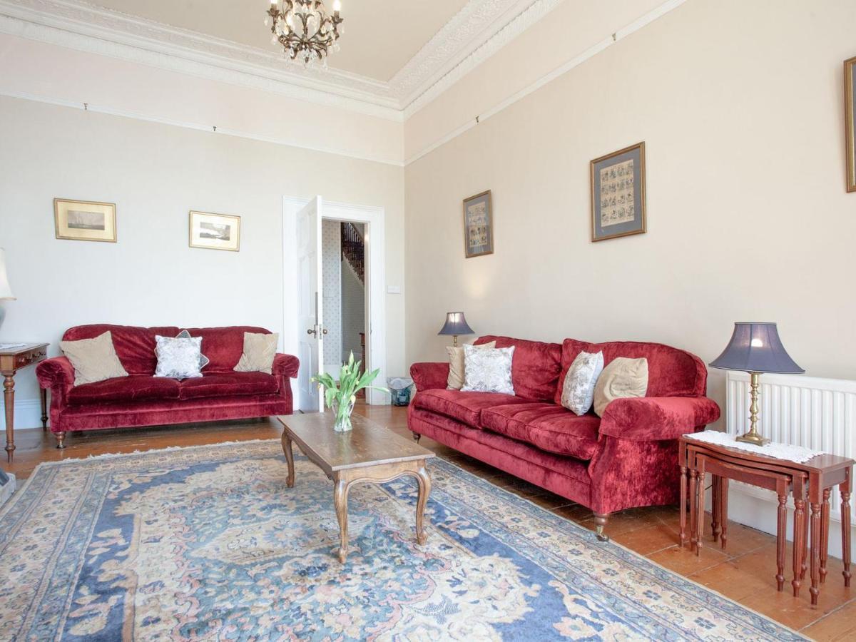 Longcroft House *